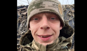 Мамо, я в Україні, не плач: оборонець Маріуполя з Дніпропетровщини повернувся додому