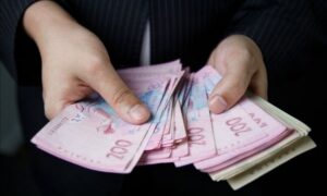 На Дніпропетровщині підліток вкрав у сусіда 1 млн грн, які той отримав за загиблого сина