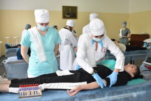 Здали кров заради порятунку життя Героїв: в лікарні Мечникова відбувся День донора
