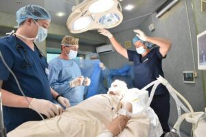 Війна забрала його обличчя: у Дніпрі рятують ДСНСника, який постраждав під час останньої масованої атаки