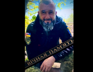 У воїна-героя залишились дружина та син: під Дніпром попрощалися з полеглим в бою захисником