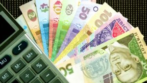 В Україні виводять з обігу застарілі банкноти: що треба знати