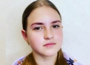 Немає вдома більше доби: в Дніпрі і області розшукують 15-річну дівчинку
