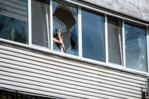 У Дніпрі внаслідок ракетних ударів 26 травня вибито більше тисячі вікон