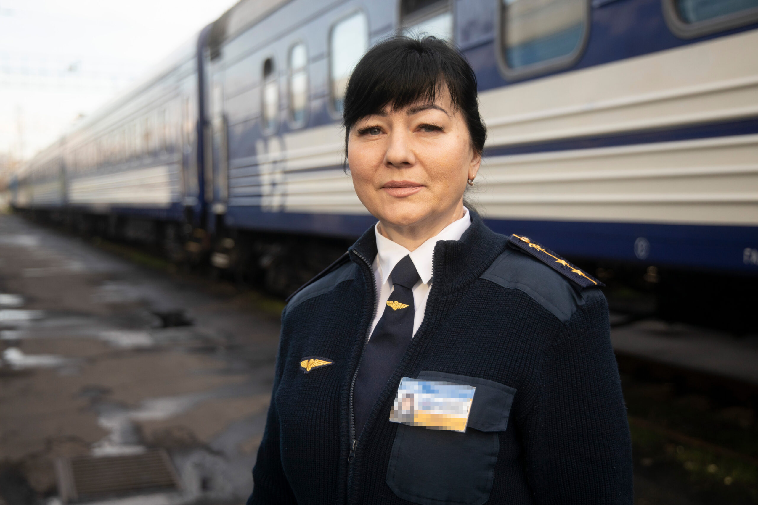Як начальниця поїзда Лариса допомагала евакуювати людей з Донеччини - Дніпро Регіон