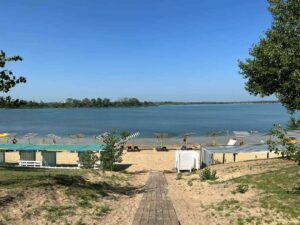 Відпочинок на Блакитному озері: скільки коштують екскурсії з Дніпра