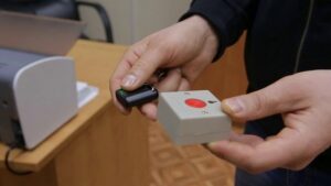 Лише за 100 грн в місяць: у Дніпрі розповіли, як контролювати дітей під час канікул