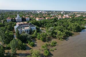 Готуємося до 400 000 біженців: еколог з Дніпра про наслідки підриву дамби Каховської ГЕС