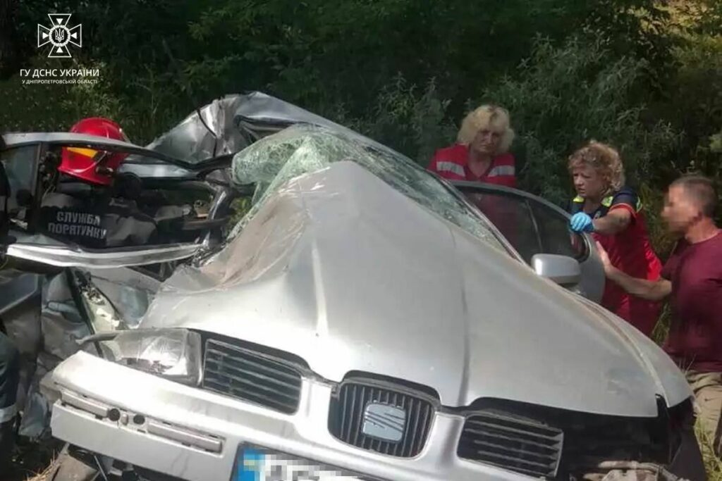 В ДТП під Дніпром загинула жінка та постраждала дитина - Дніпро Регіон