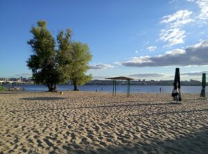У Дніпрі перевірили воду на пляжах: що виявили