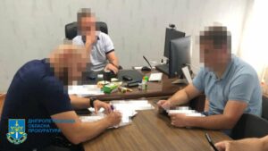 У Дніпрі поліцейського піймали на величезному хабарі