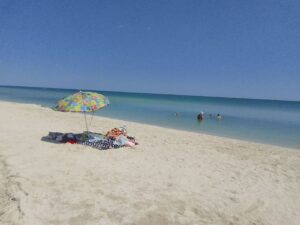Ні медуз, ні людей: Кирилівка майже забула, що таке відпочивальники
