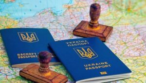Виїзд чоловіків за кордон: Уряд зробив виняток ще для однієї категорії громадян