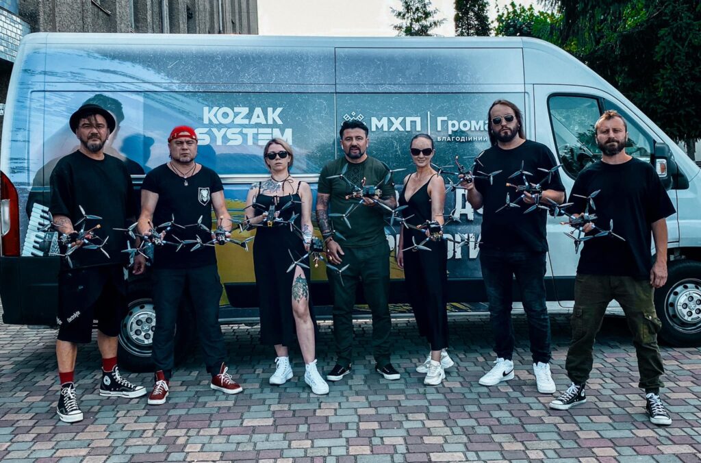 10 концертів – 20 дронів: результати туру «Співаймо заради Перемоги!» з KOZAK SYSTEM 10 концертів – 20 дронів: результати туру «Співаймо заради Перемоги!» з KOZAK SYSTEM