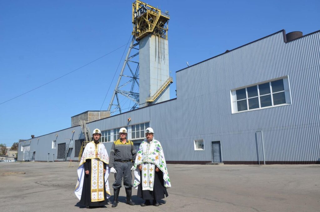 На Дніпропетровщині на глибині 265 м під землею освячено каплицю в шахті