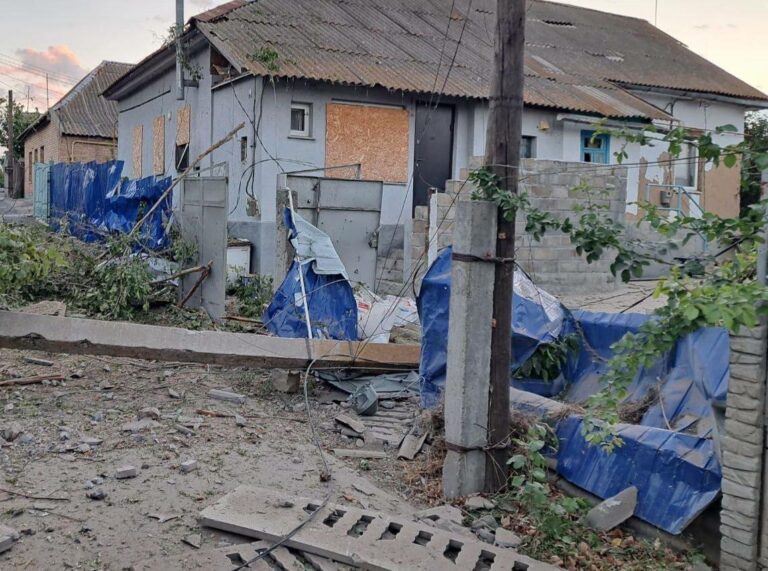 На Дніпропетровщині окупанти пошкодили ліцеї, будинки, мережі: ситуація на ранок 8 серпня