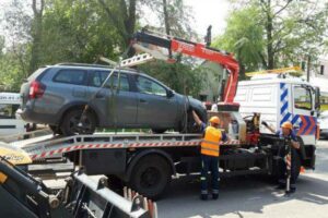 У Дніпрі оштрафували комунальників за завищення вартості евакуації авто
