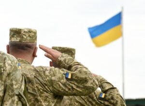 В Україні пропонують дозволити вручати повістки комунальникам та головам ОСББ