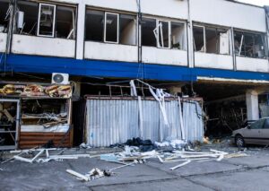 Як працює Центральний автовокзал Дніпра після ракетної атаки