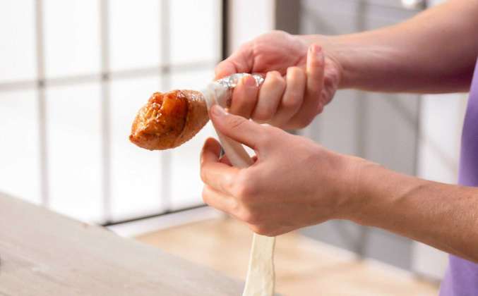 Як приготувати курячі гомілки в листковому тісті в духовці:  рецепт