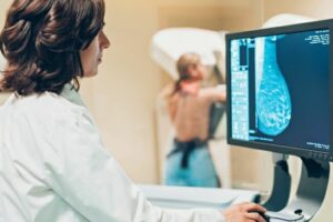 Мамографія у Дніпрі: у якому віці і де зробити безкоштовно
