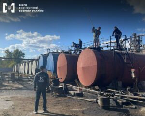 У Дніпропетровській области викрили нафтопереробний завод, що виготовляв фальсифіковане пальне