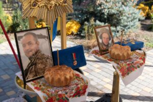 Віддали за нас найдорожче, що мали – своє життя: у Нікополі попрощалися з загиблими бійцями 93-ї бригади