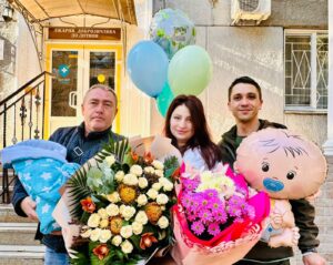Вадим так і не дізнався, що дружина вагітна: у Дніпрі гвардійці зустріли з пологового дружину загиблого побратима