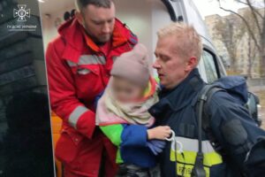 У Дніпрі під час ліквідації пожежі врятували п’ятьох людей, з яких троє – діти