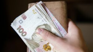 В Україні ввели нові правила по оформленню виплат ВПО