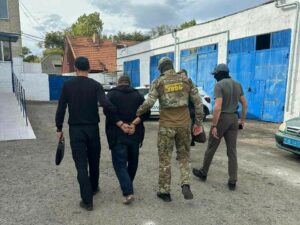 У Кривому Розі судитимуть “пастора”, який нелегально переправляв за кордон лжедияконів