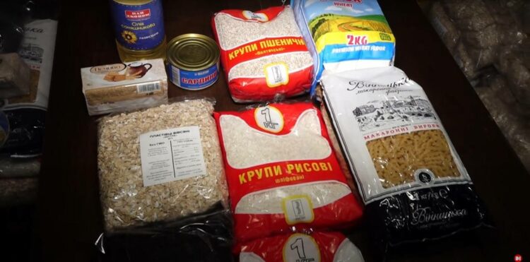 Благодійники на Донеччині роздали 900 продуктових наборів