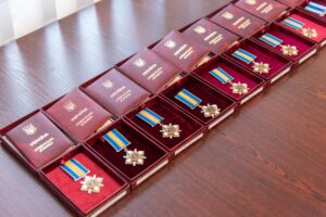 Вісьмом загиблим воїнам-нікопольцям посмертно присвоїли орден “За мужність” III ступеня