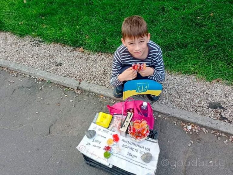 10-річний хлопчик з Дніпра зібрав 90 тисяч гривень - Дніпро Регіон