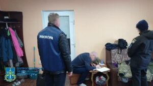 У Дніпропетровській області підприємець ошукав батька загиблого Героя на понад 2,5 млн грн