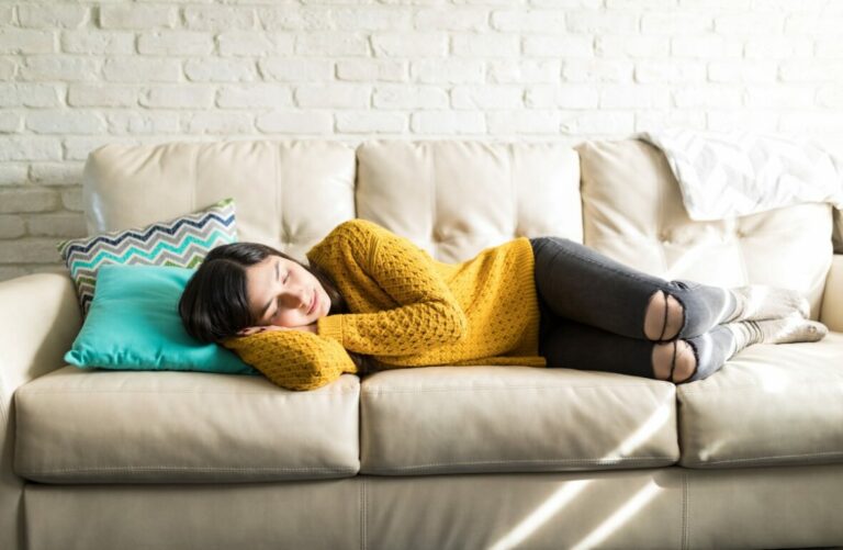 Як вибрати диван для сну? Поради експертів