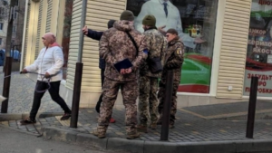 У Дніпропетровській області співробітники ТЦК можуть перевіряти документи та оглядати речі громадян