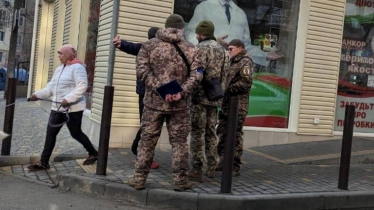 ТЦК можуть перевіряти документи та оглядати речі громадян - Дніпро Регіон