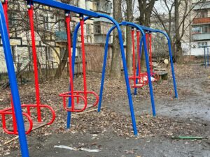 У Дніпрі у 2024 році планують відремонтувати 70 аварійних дитячих та тренажерних майданчиків
