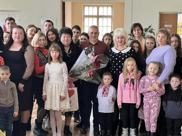 У Дніпропетровській області у дитячому будинку сімейного типу виховали майже 50 дітей