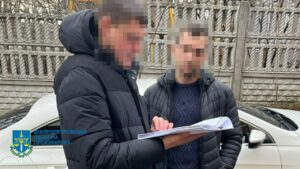 У Дніпрі викрили адвоката, який під виглядом волонтера вивозив за кордон ухилянтів