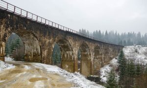 Укрзалізниця запускає новий прямий поїзд з Дніпра до Ворохти
