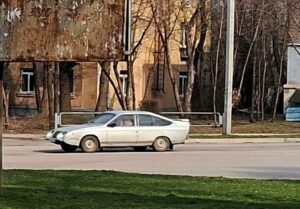 На Дніпропетровщині помітили рідкісне авто. Відомо лише про одну таку машину (фото)