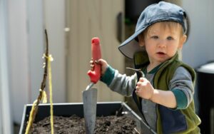 Місячний посівний календар на квітень 2024 року. Що і коли сіяти по датах