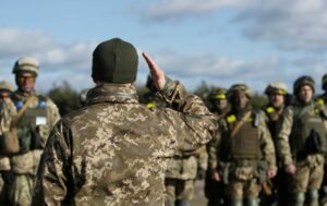 Чоловікам в Нікопольскому районі наказали прийти в ТЦК