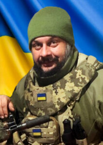 У Пилипа залишилась мати, дружина, донька та син. На щиті додому повернувся Герой з Дніпропетровщини