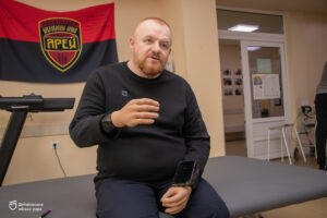 Приїхав на лікування спеціально до міської лікарні Дніпра, бо тут є ерготерапевти: історія захисника