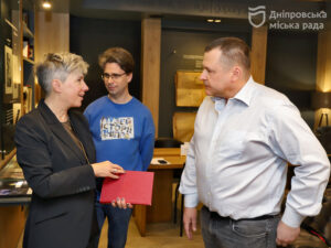 Дніпро з офіційним візитом відвідала пані посол Канади в Україні Наталка Цмоць