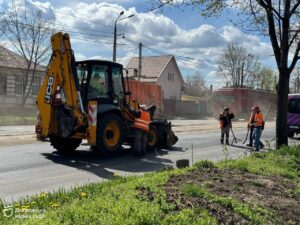 Дніпро продовжує усувати аварійну ямковість по всьому місту. Цьогоріч заплановано відремонтувати близько 3 сотень вулиць