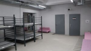 У Дніпрі для безпеки мешканців відремонтували ще одну захисну споруду, яка працює цілодобово